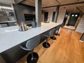 Cabin, Multiple Bedrooms, Balcony | Private kitchen