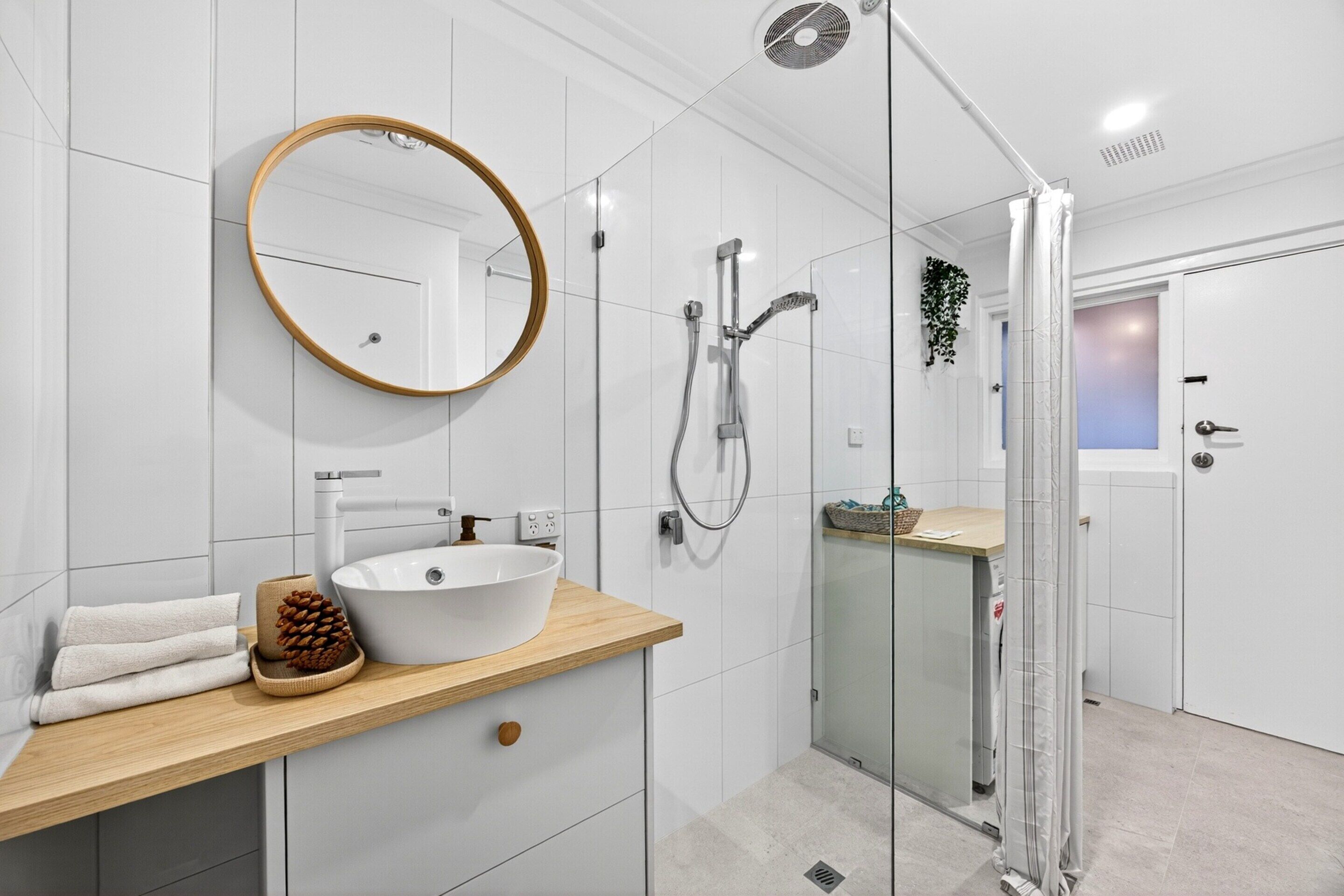 Apartment | Bathroom | Towels