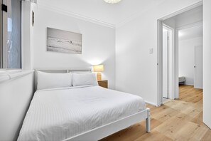 Căn hộ | 2 phòng ngủ, bộ trải giường 