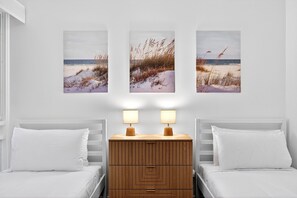 Apartment | 2 bedrooms, bed sheets - Bright 2-bed Unit Near Scarborough Beach (Perth)