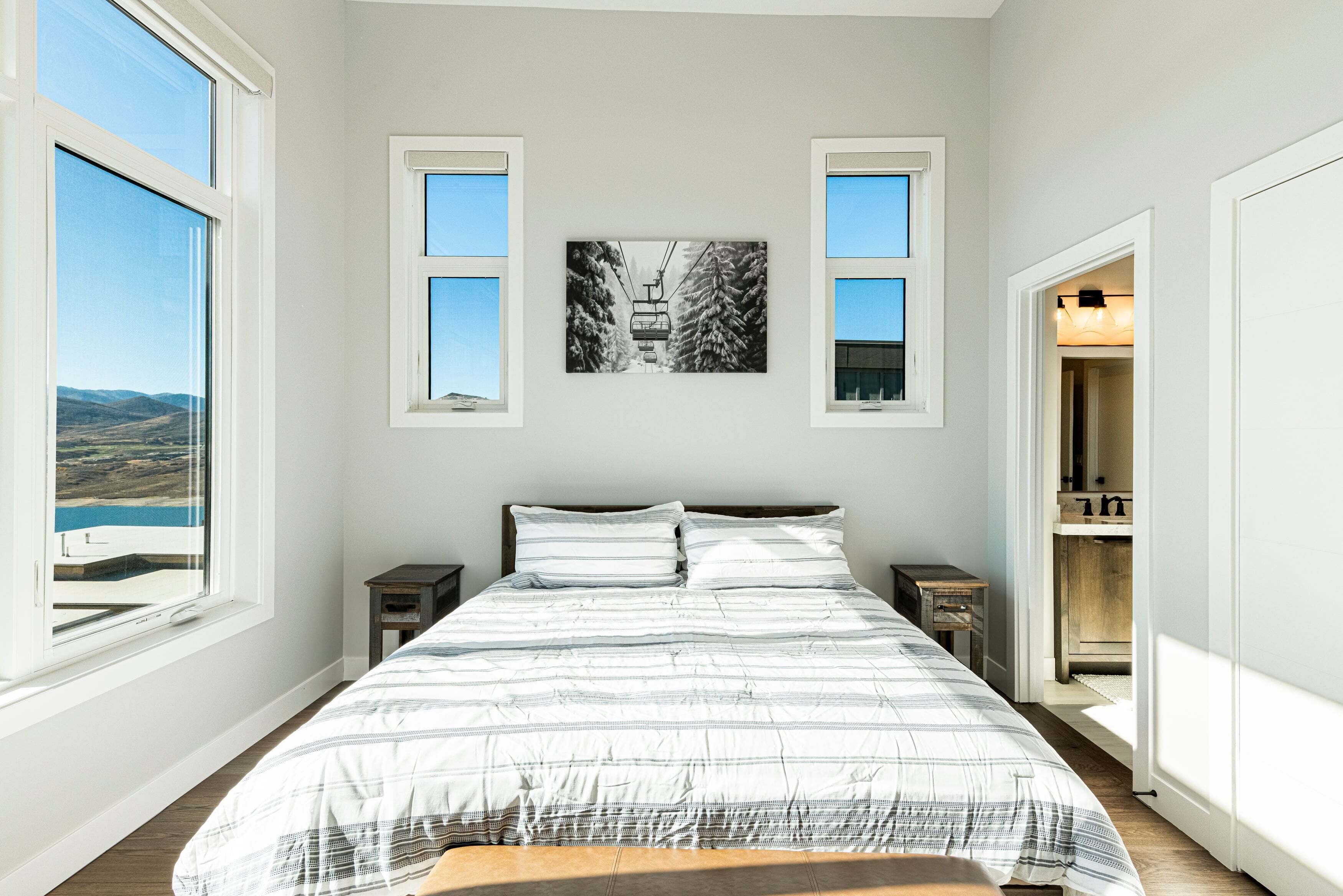 3 chambres, fer et planche à repasser, Wi-Fi gratuit, draps fournis