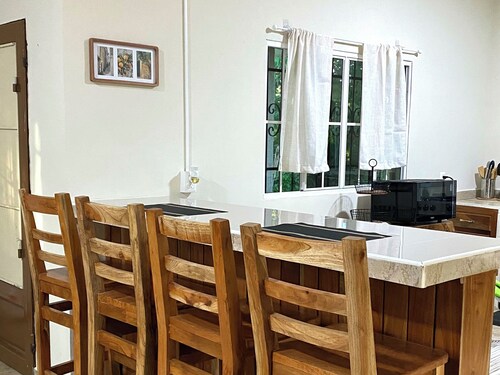 Amazing 3 bedroom house with AC in delightful El Salvador in El Truinfo