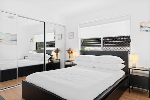 Spacious 3-bed House in Leafy Paddington