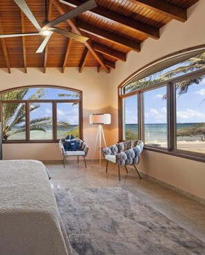 5 bedrooms, desk, iron/ironing board, free WiFi