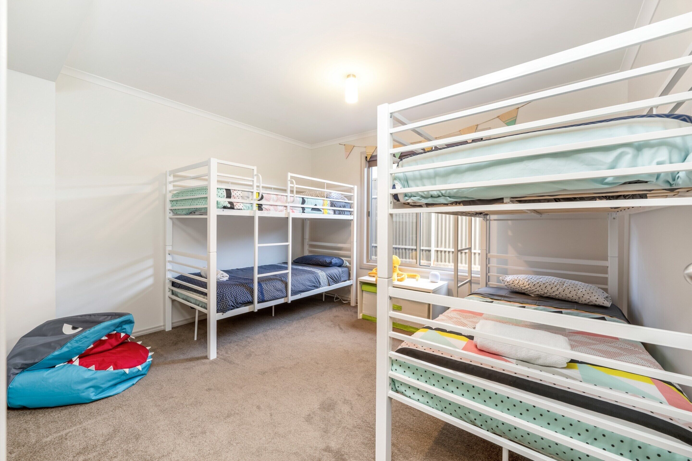 Apartment | 3 bedrooms, iron/ironing board, bed sheets