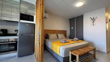 1 chambre, fer et planche à repasser, Wi-Fi, draps fournis