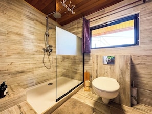 Douche, serviettes fournies
