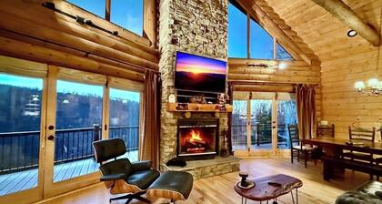 NEW! Elk View Lodge/Beech Mountain Views/Minutes from Skiing/Pets OK/Sleeps 16