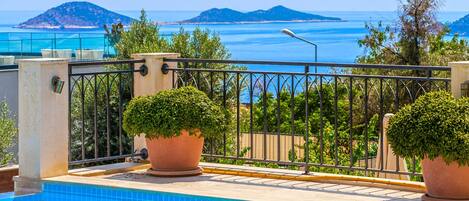 Villa | 5 dormitorios