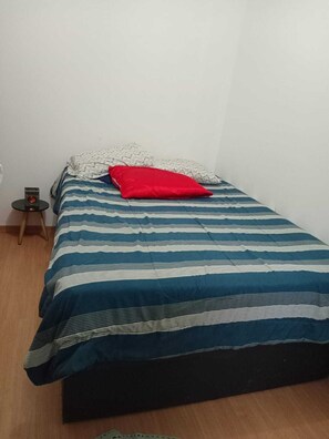 1 bedroom, iron/ironing board, Internet
