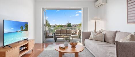 Apartment | Living area