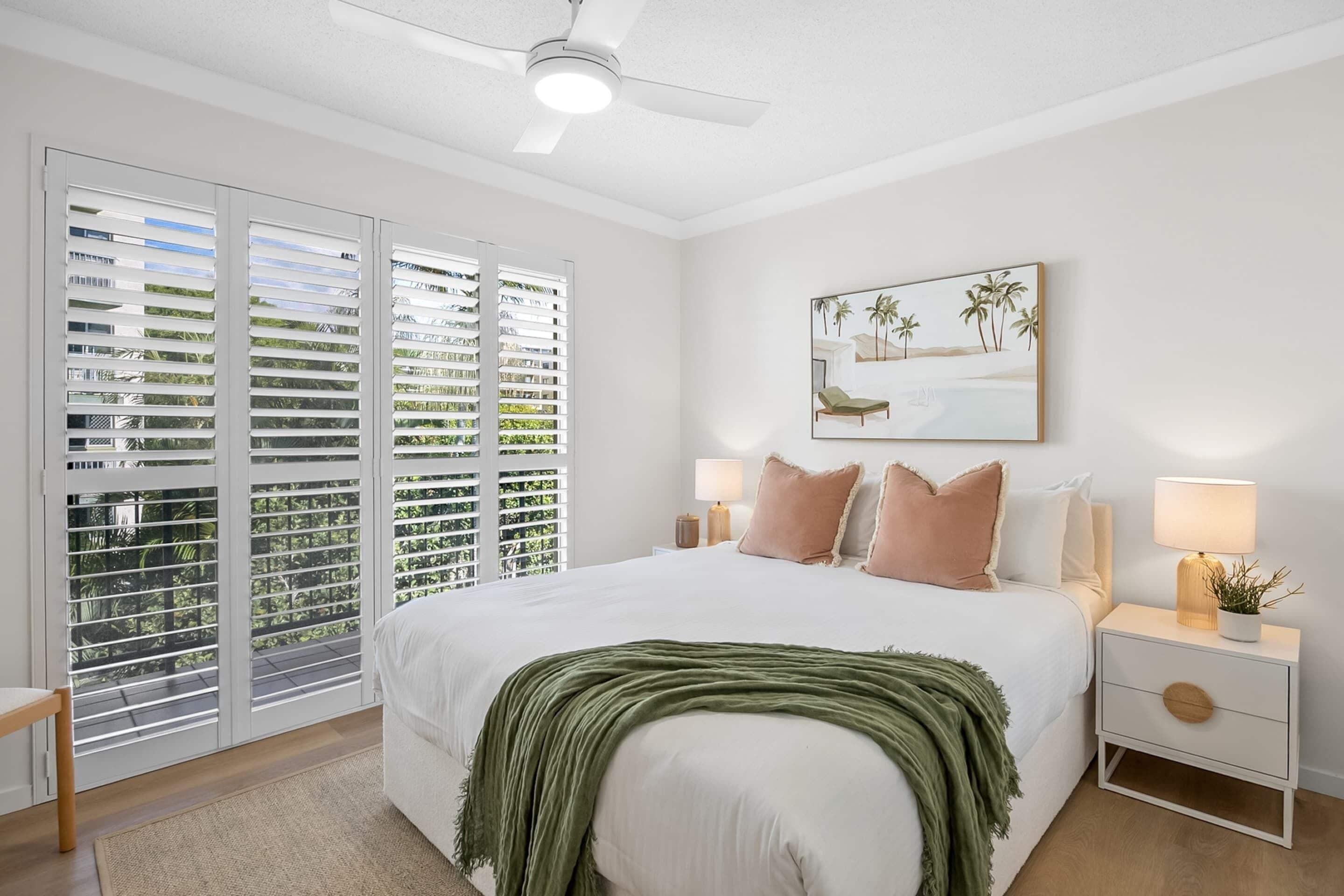 2 bedrooms, laptop workspace, iron/ironing board, bed sheets