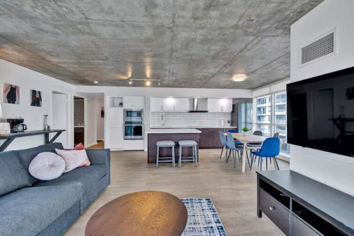 Kamar Single Mewah, pemandangan kota | Ruang kerja ramah laptop, setrika/meja setrika, dan Wi-Fi gratis