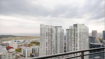 Suíte luxo, 2 camas de casal, vista para o lago | Vista para o lago