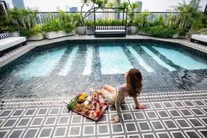 Outdoor pool - Sanouva Danang Hotel - Daily Afternoon Tea Inclusive (Da Nang)