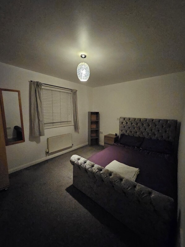 2 Schlafzimmer, Bügeleisen/Bügelbrett, WLAN, Bettwäsche