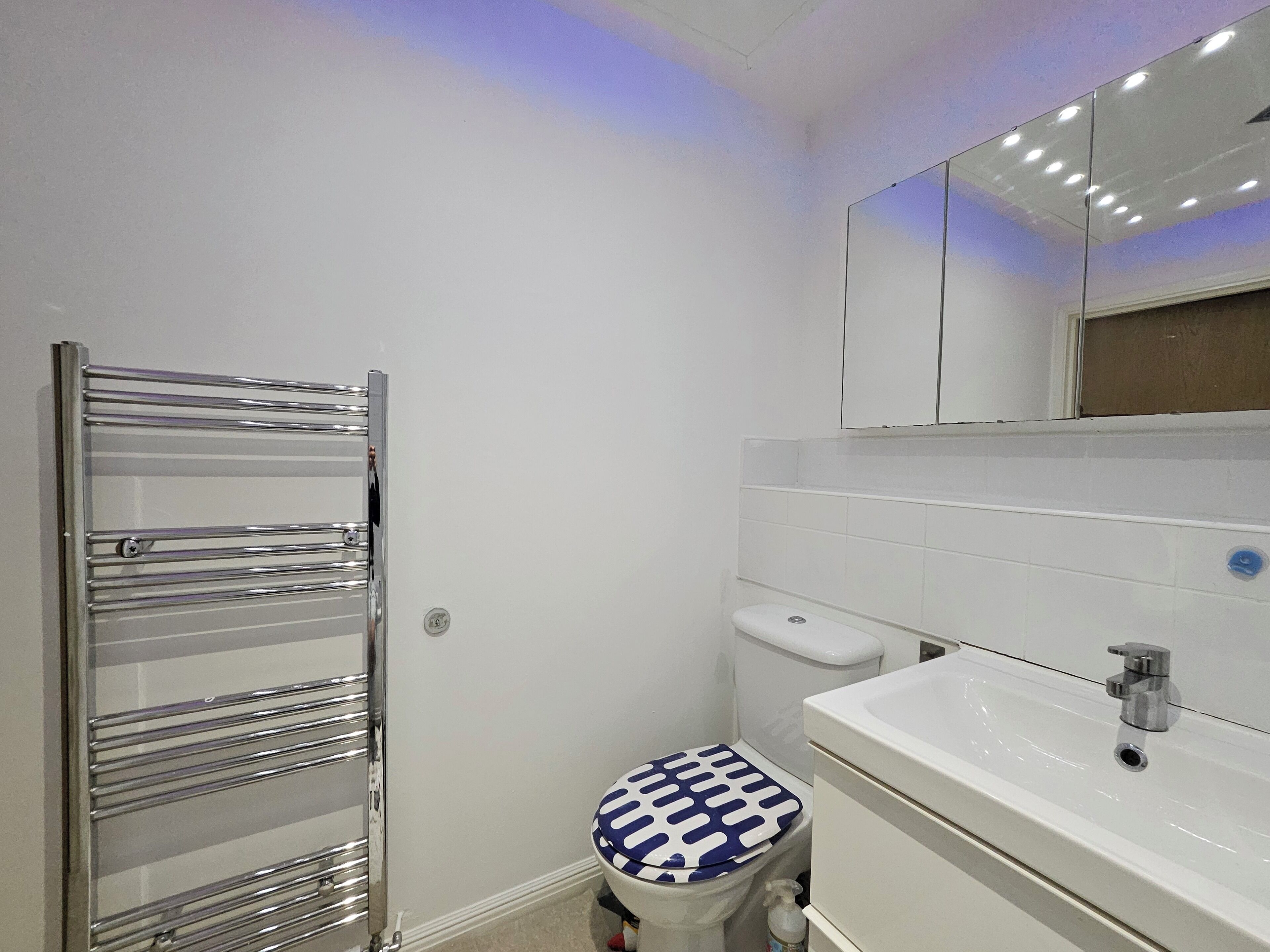 Poreamme, pyyhkeet, vessapaperi