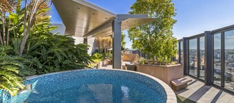 Modern South Bank Apt Walk to Dining