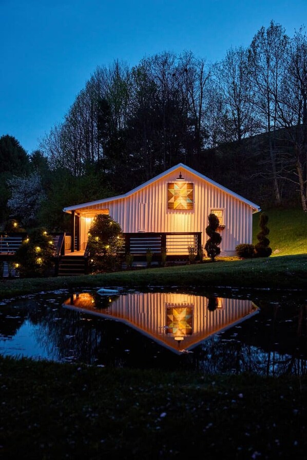 Exterior - Farm House | Hot Tub | Views | Fire Pit | Grill (Trade)