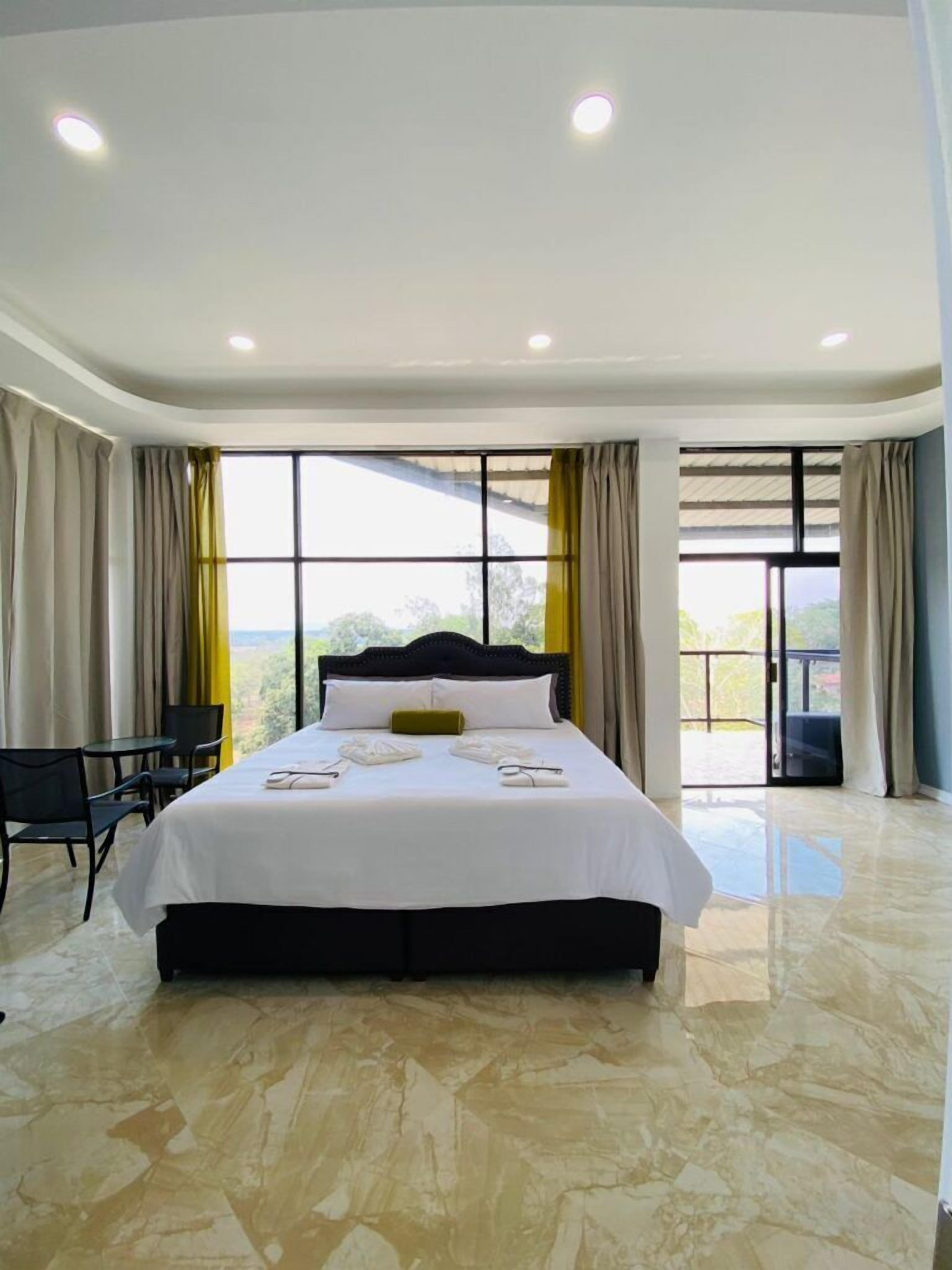 Superior Double Room, Private Bathroom | In-room safe, laptop workspace, blackout drapes, soundproofing