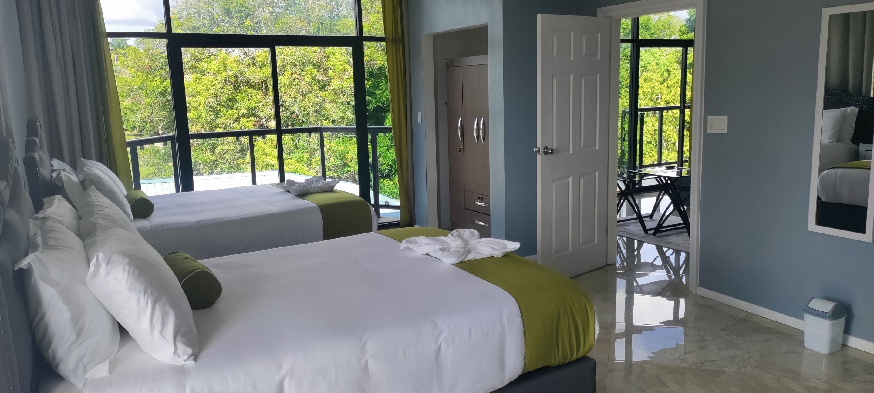 Superior Double Room, Private Bathroom | In-room safe, laptop workspace, blackout drapes, soundproofing