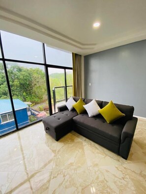 Superior Double Room, Private Bathroom | In-room safe, laptop workspace, blackout curtains, soundproofing - The Alexandria Marquis Hotel & Resorts (San Ignacio)