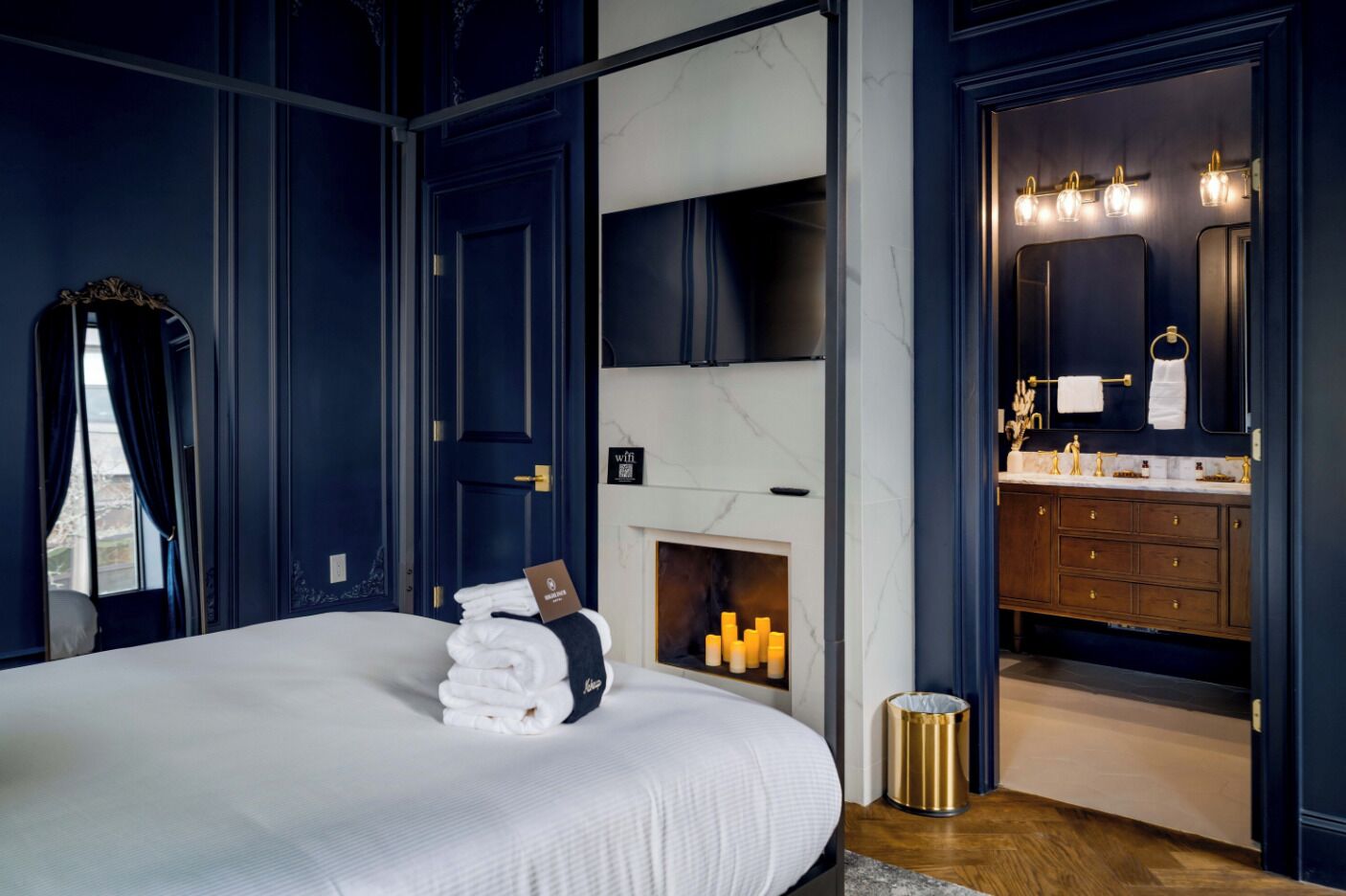 Classic Suite | Laptop workspace, iron/ironing board, free WiFi