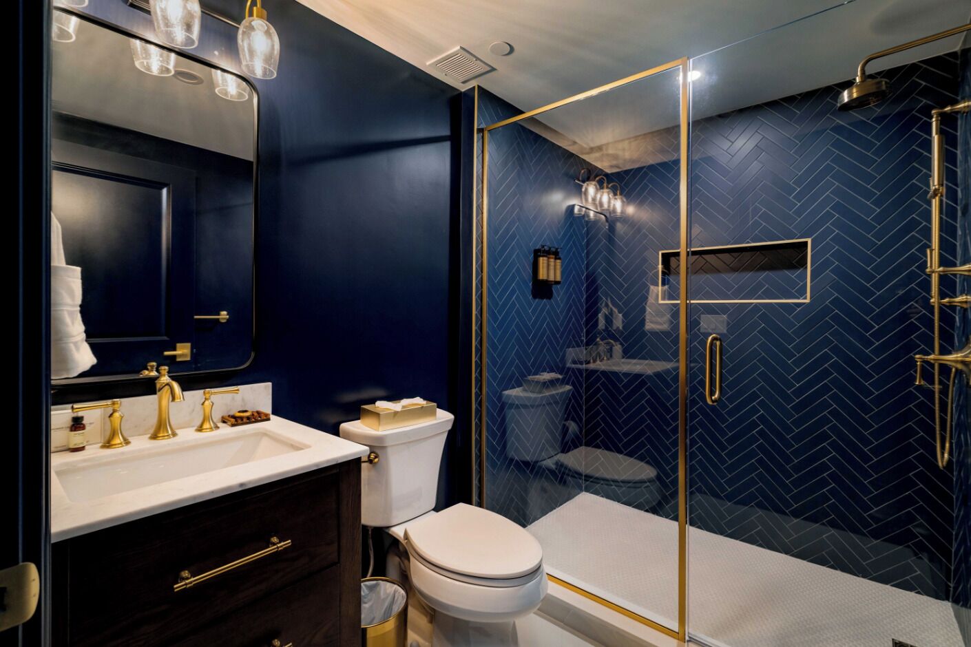 Shower, hair dryer, bathrobes, towels