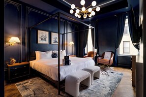 King Suite-Room 3