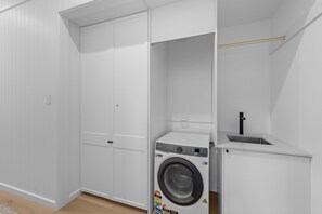 Apartment | Interior - Family-friendly 3-bed Apartment in New Farm (Brisbane)