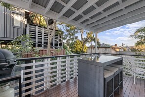 Apartment | Outdoor dining - Family-friendly 3-bed Apartment in New Farm (Brisbane)