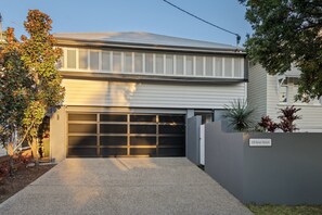 Apartment | Reception