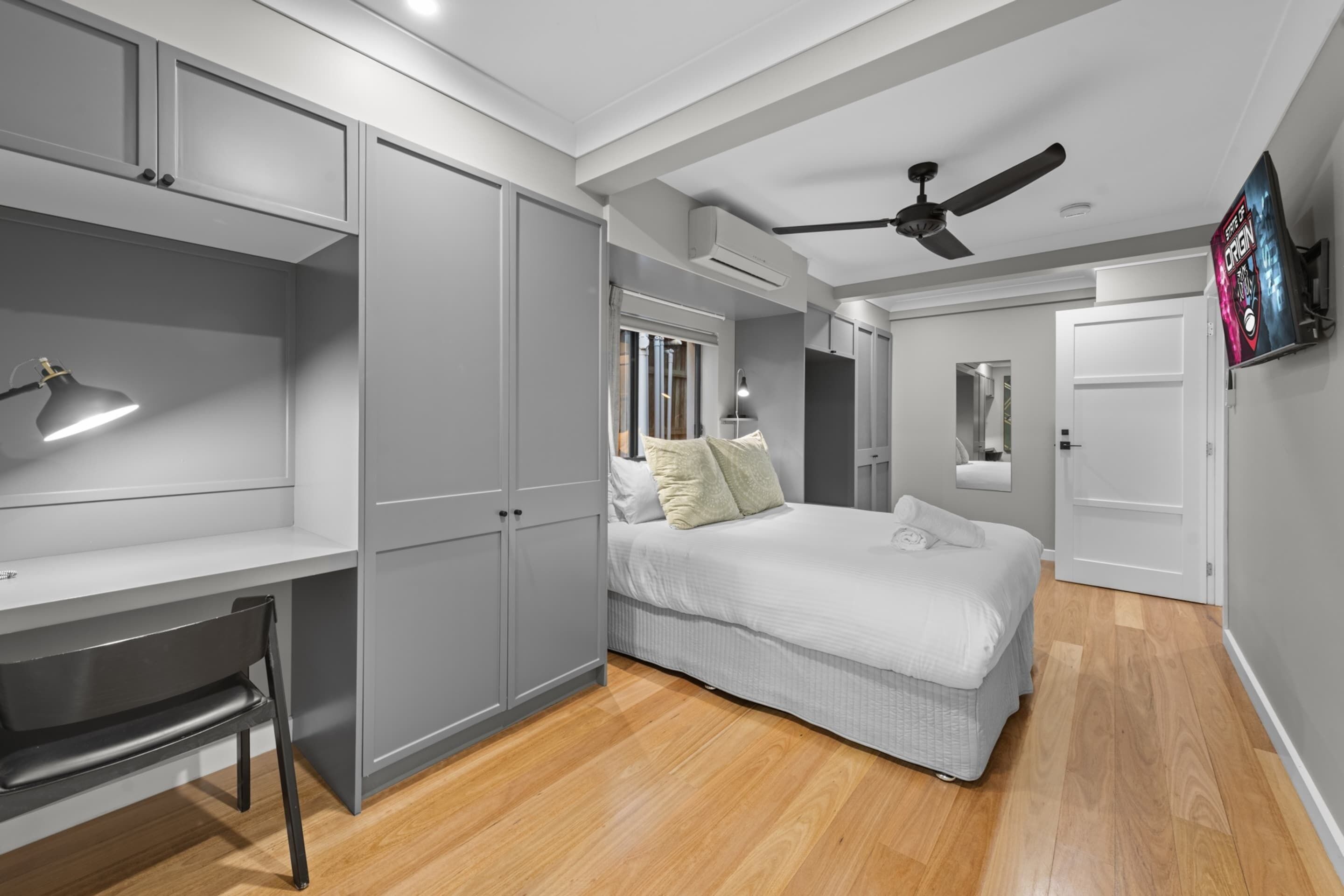 アパートメント | 2 室のベッドルーム、ノートパソコン用作業スペース、ベッドシーツ