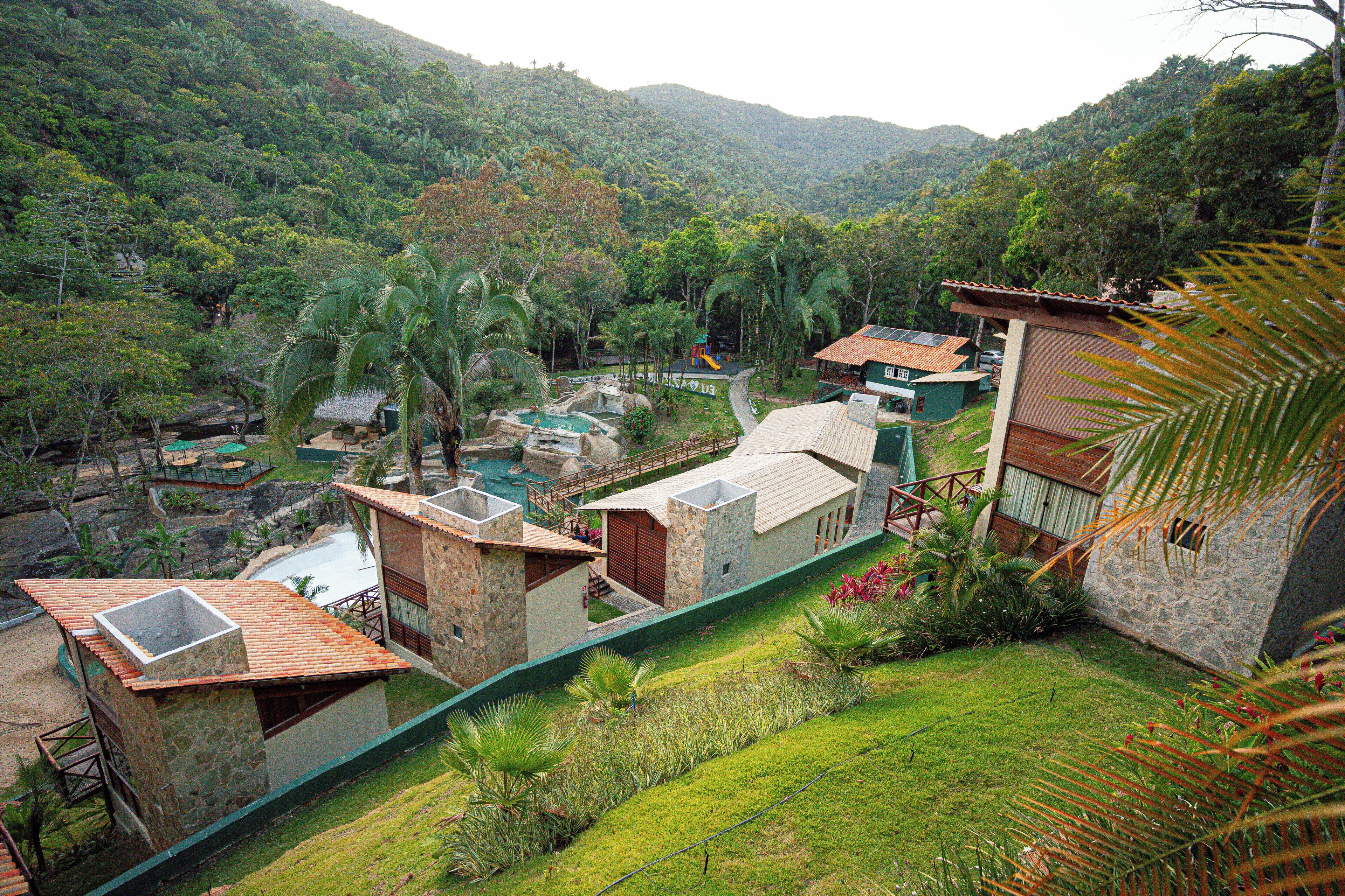 Romantisk bungalow - utsikt mot bergen (Com Jacuzzi) | Gratis wi-fi