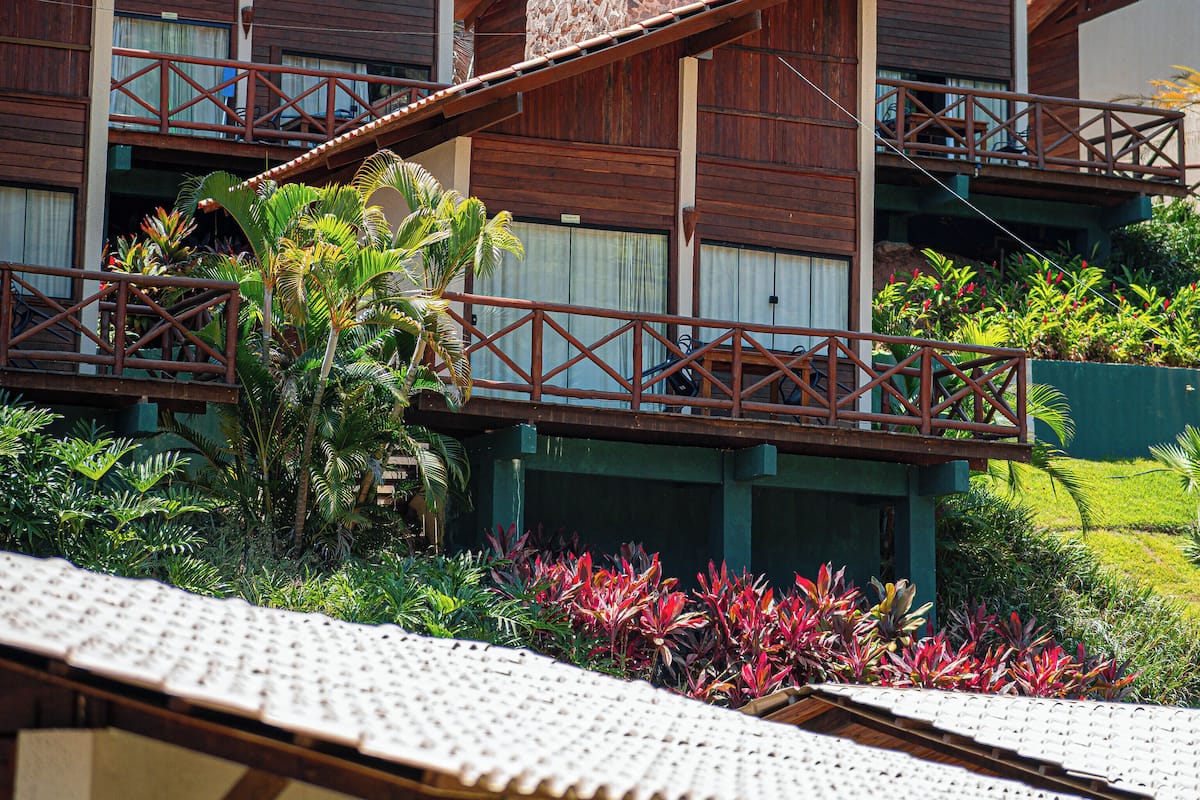 Basic Bungalow | Free WiFi