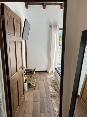 2 quartos, ferros/tábuas de passar roupa, Wi-Fi, roupa de cama