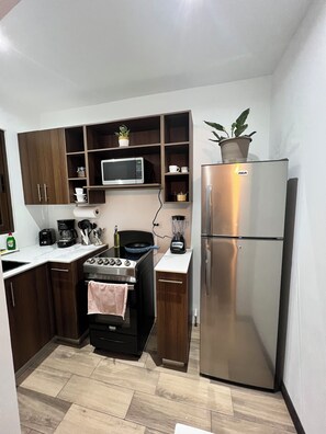 Micro-ondas, fogão, cooktop