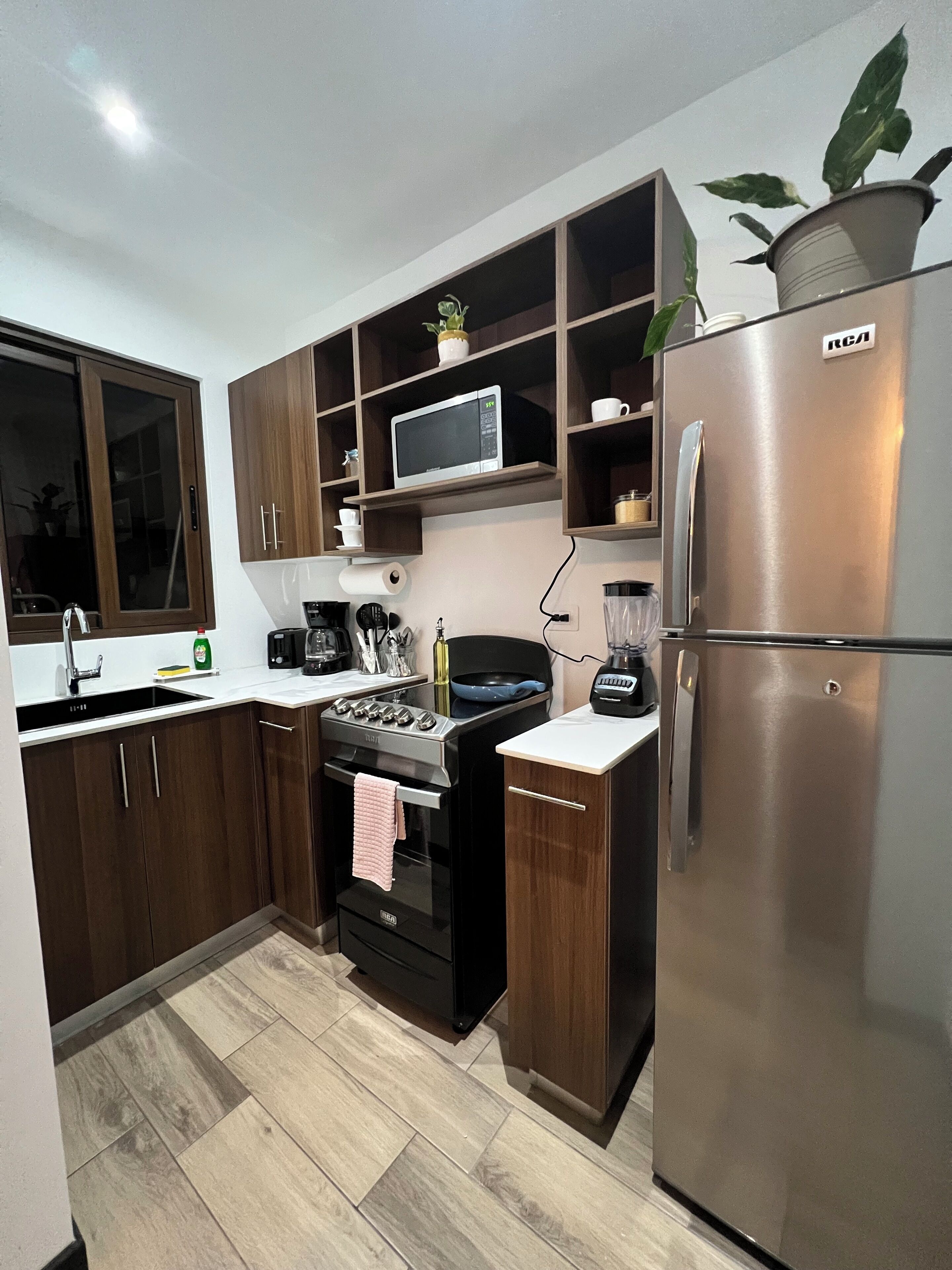 Microondas, horno y parrilla de estufa 