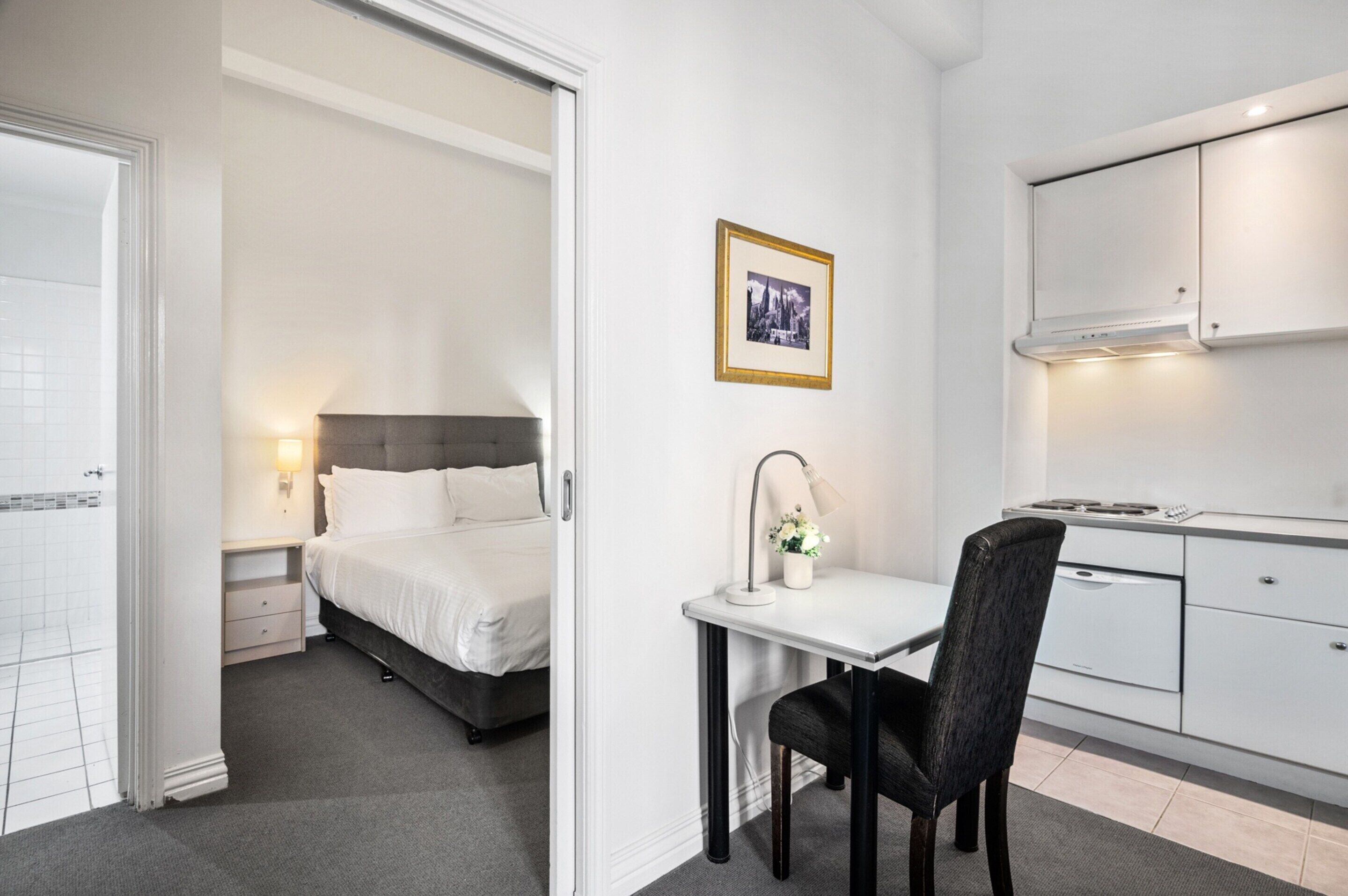 Apartment | 1 bedroom, laptop workspace, iron/ironing board