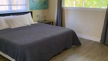 3 chambres, fer et planche à repasser, Wi-Fi, literie fournie