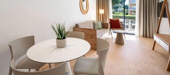 Sol Sancti Petri Aparthotel