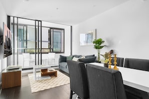 تناول الطعام