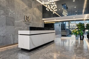 Apartment | Reception - City Escape With Balcony & Resort-style Amenities (Brisbane)