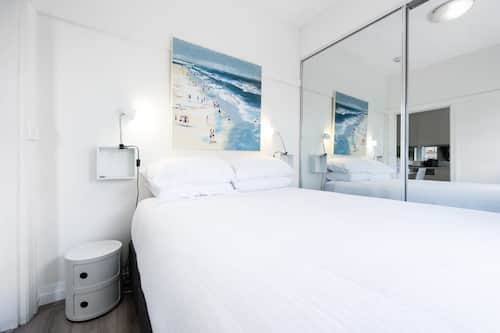 Apartment | 1 bedroom, laptop workspace, iron/ironing board, bed sheets