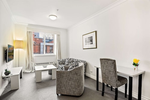 1-bed Stay in Melbourne's Heart