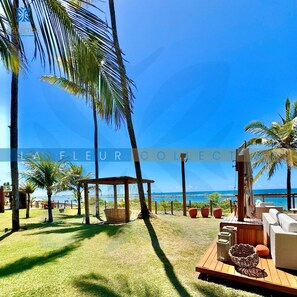 Property grounds - Luxury Foot in the Sand at La Fleur Polynesia (Porto de Galinhas)