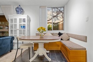 Apartment | Dining - Charming 2-bed Terrace in Prestigious Ascot (Brisbane)
