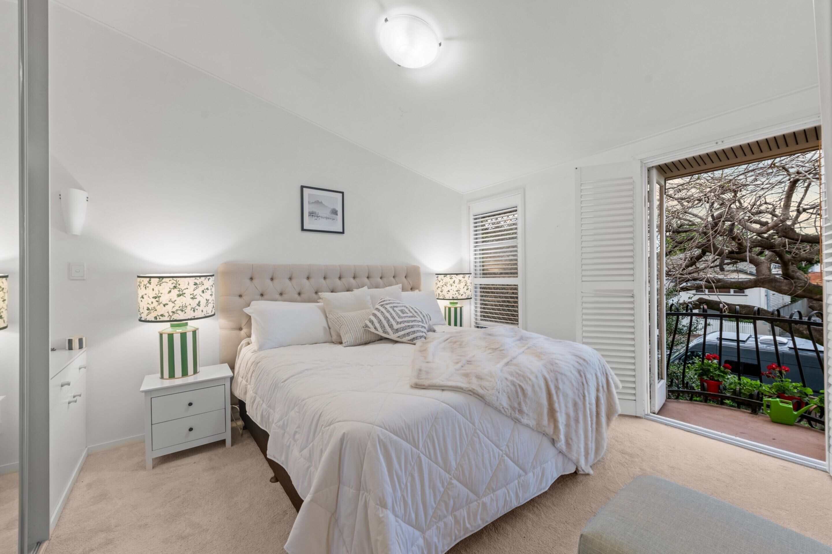 Apartment | 2 bedrooms, iron/ironing board, bed sheets