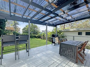 Apartment | Tempat makan luar