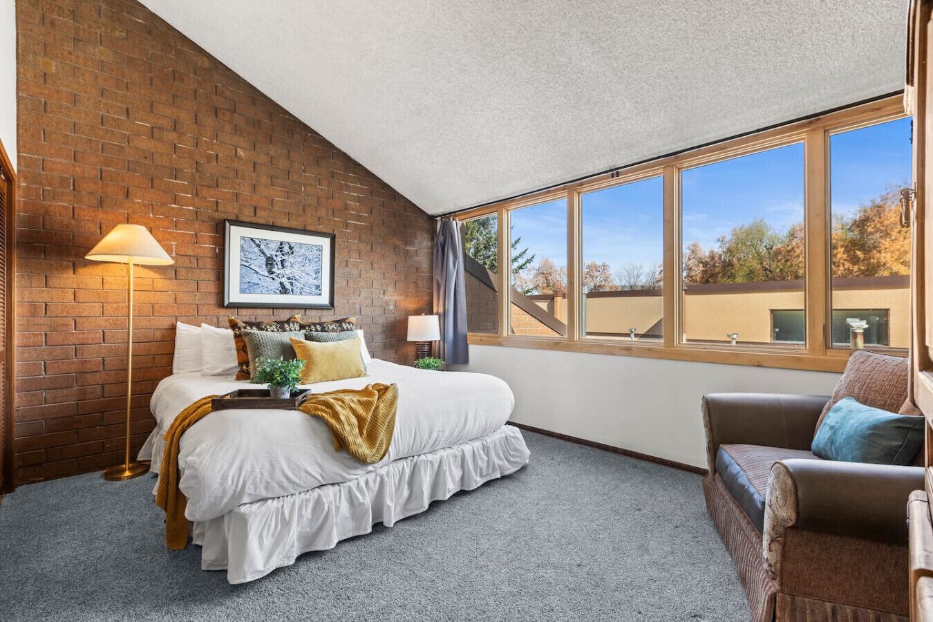 2 slaapkamers, een bureau, een strijkplank/strijkijzer, wifi